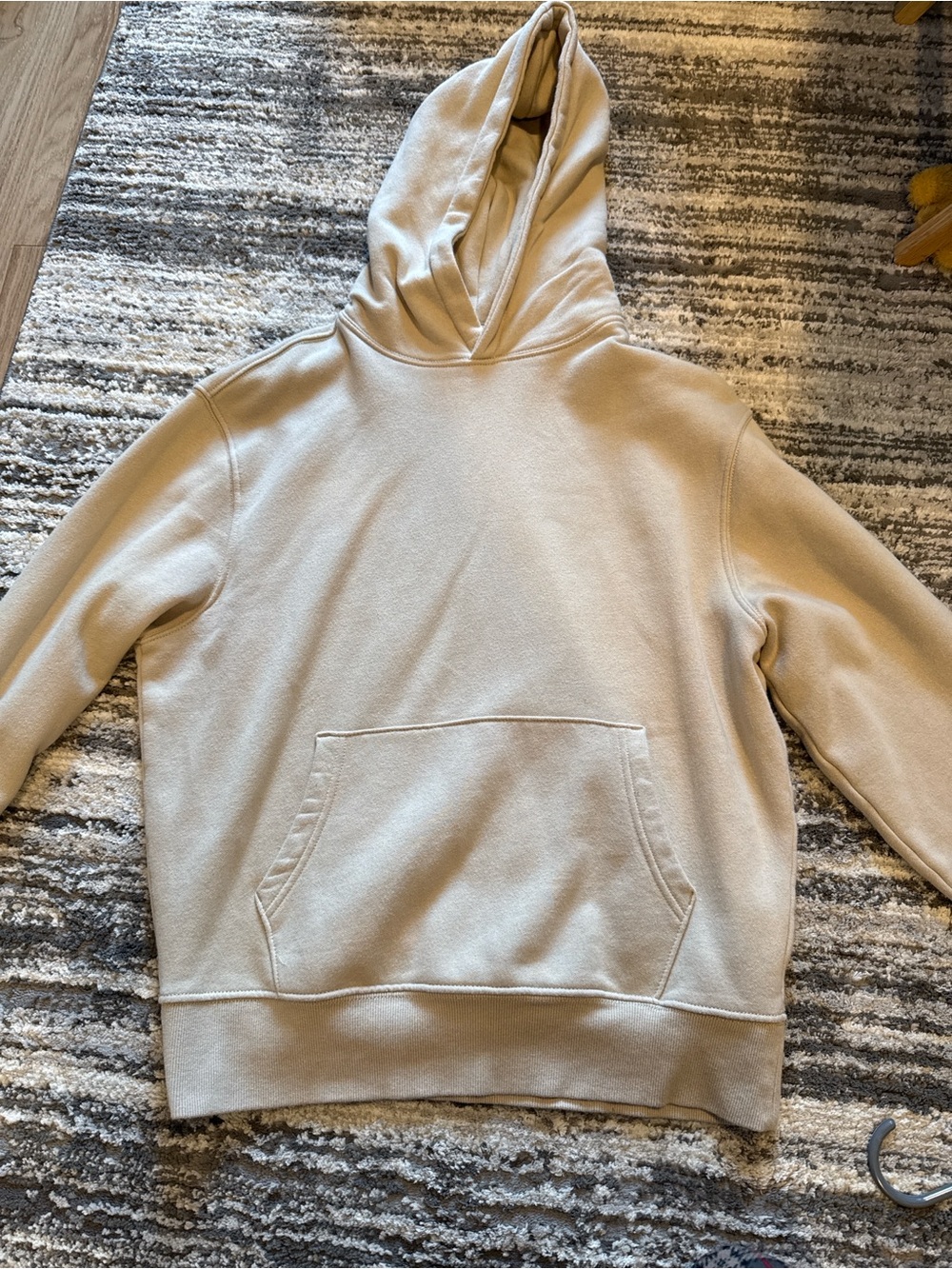 Old Navy Men's Cream Pullover Hoodie